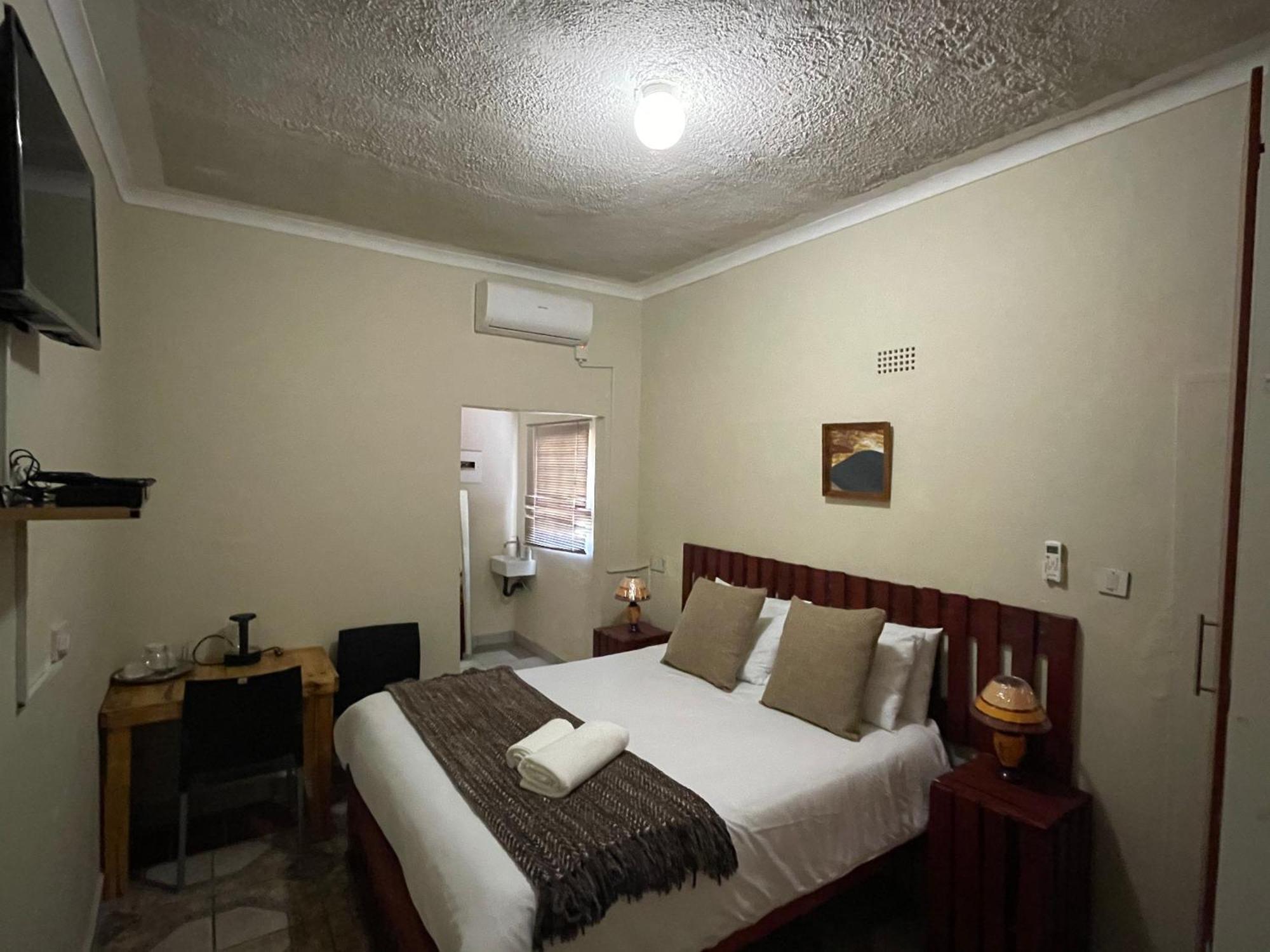 Abrama Bed And Breakfast Francistown Exterior photo