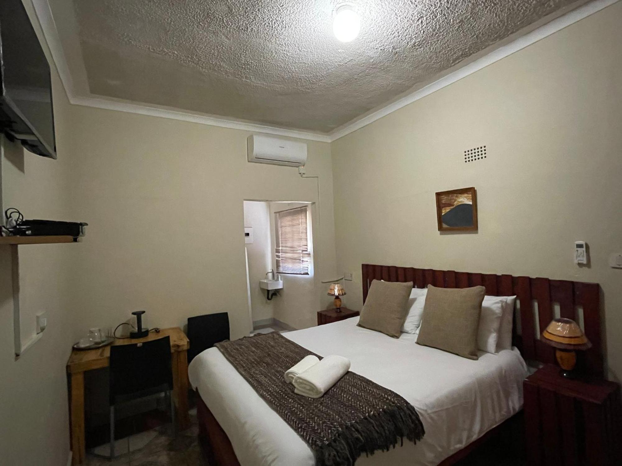 Abrama Bed And Breakfast Francistown Exterior photo